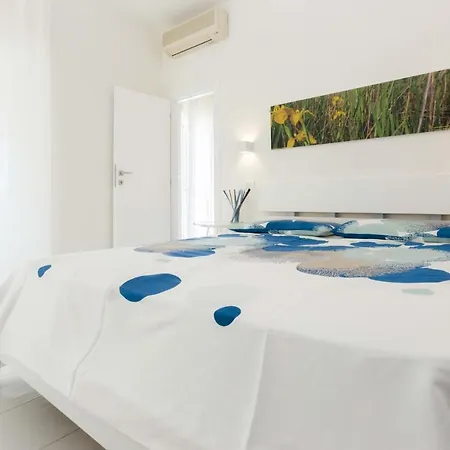 Apartment Trilocali Les Bouganvilles